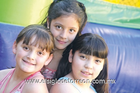 Marcela Soto, Anahí Uribe y Araceli Quesada.