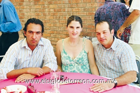 Federico Perabeles, Beatriz y Javier Fernández.