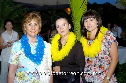 24052009 Marcela Rosales, Beatriz García  de Velázquez y Yoya Velázquez.