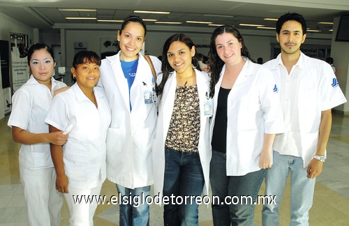 31052009 Érika Chacón Gámez, Perla Margarita Soto Perales, Sheila Gutiérrez Orozco, Adriana Alanís, Cecilia Iturriaga y Emmanuel Murguía.