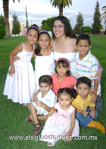 16082009 Andrea, Rodrigo y Fátima Samia Ramírez; Francisco, Ruth y Sarita Villa Samia; Samira y Enriquito Zaragoza Samia.