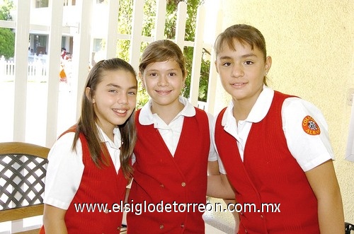 30082009 Valeria Villanueva, Estefanía Meza y Margarita Ochoa.