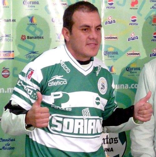 El famoso futbolista Cuauhtémoc Blanco fue considerado como galán por la reconocida revista People en Español.