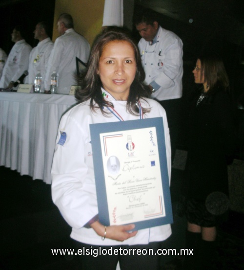 Rocío Vaca en México D.F. recibiendo mi diploma de 'Chef'