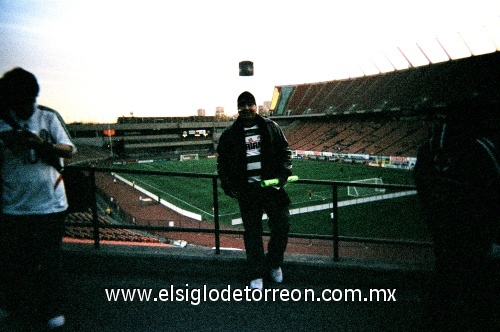 Jaime Gómez en Edmonton, Canadá. Partido Canadá 2- México 2.