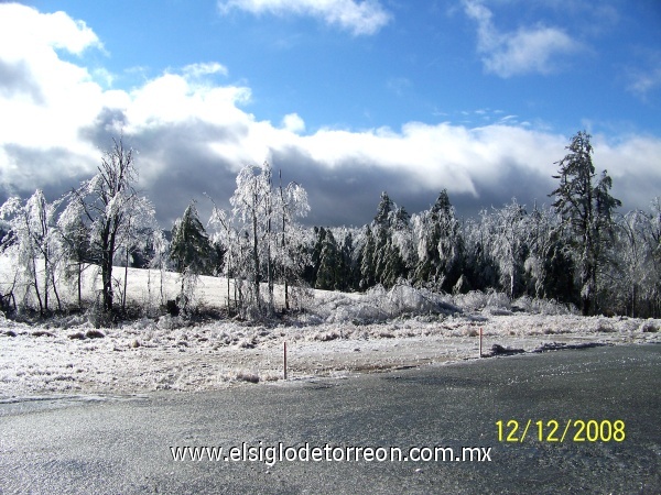 Saludos desde New Hampshire, Esta fue una Tormenta de Hielo, el Paisaje es hermoso! Nada que ver con el Calorsito Rico de Torreon! Saludos a Torreón, Coahuila