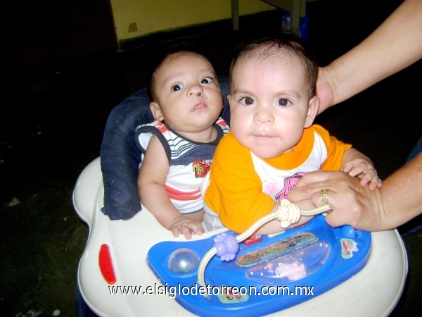 Los primos en casa de los abuelos