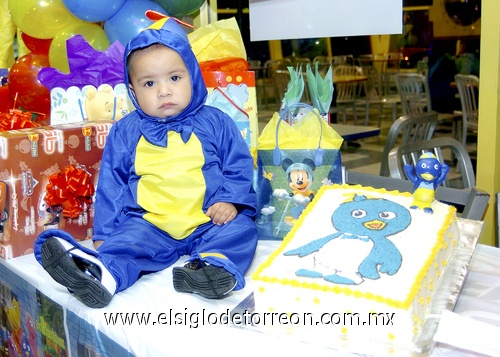 06122009 El pequeño Luis Ángel Dayhec Cital Rosales, celebrando su primer añito de vida.- Érick Sotomayor Fotografía