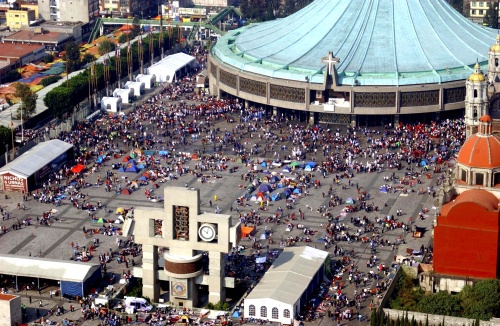 Nuestra Señora de Guadalupe es una advocación mariana de la religión católica, cuya imagen se venera en la Basílica de Guadalupe.