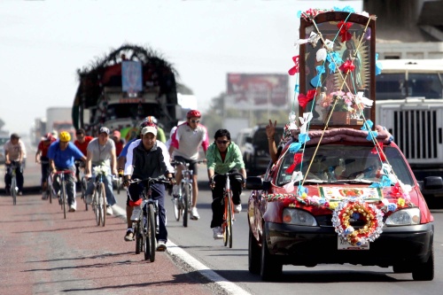 México y América toda se aprestan a celebrar el12 de diciembre, a la Virgen de Guadalupe.