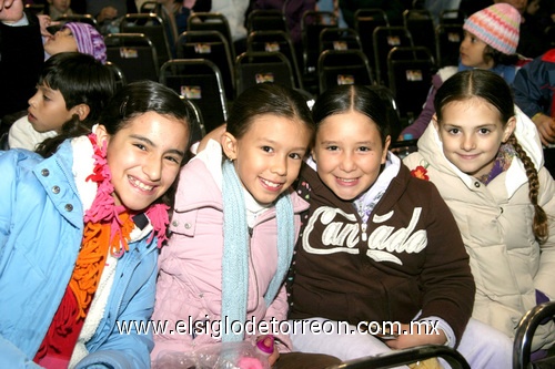 14122009 Ana Sofía Reina Aguirre, Pily Nogueira Guerrero, Ángela Quintanilla Lozoya y Arantza Jáuregui Fernández.