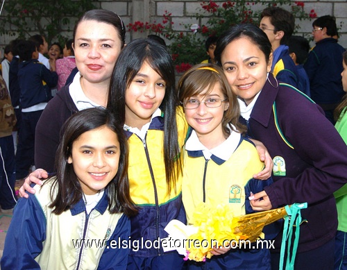 20122009 Ana Lucía, María Fernanda, Brenda, Caro y Perla.