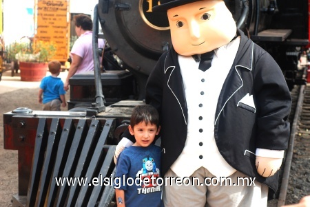 J Luis at museum of the train, in golden Colorado. Saludos a los abuelitos.