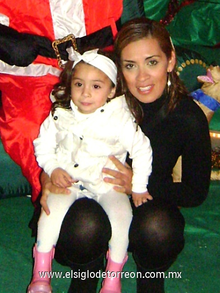 Anasofi de la Maza Guzman y Perla Guzman de visita a Monterrey Navidad 2009