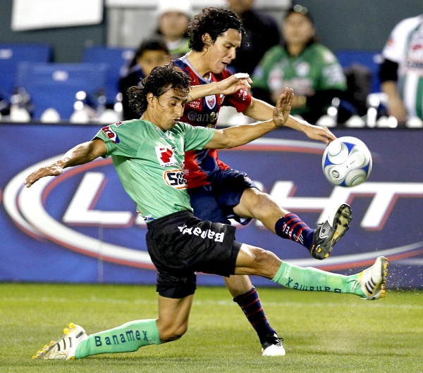 Los Guerreros jugaron un gran partido ante Potros para golearlos 3-0, Rubén Omar Romano utilizó los refuerzos y éstos le dieron buenos resultados para así
romper finalmente la racha de 24 partidos sin ganar del estratega argentino.