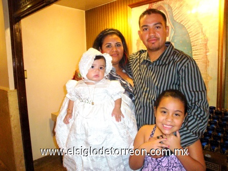 Familia Heredia Ahumada en el bautizo de Kamilah desde Dallas Texas SALUDOS A MI TORREON