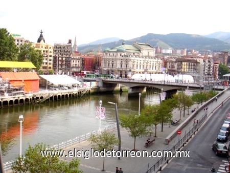 Foto hecha desde un balco, Bilbao España, agosto del 2009