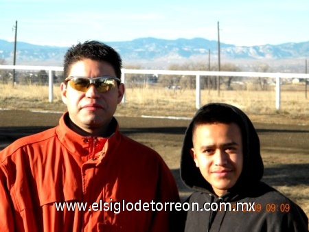 Jose Gamboa y Efren Gamboa en un trabajo a Colorado Spring, saludos torreoncito,