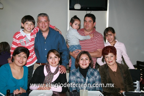 21022010 Familias: Gómez Gándara, Rocha Gándara y Gándara Vázquez.