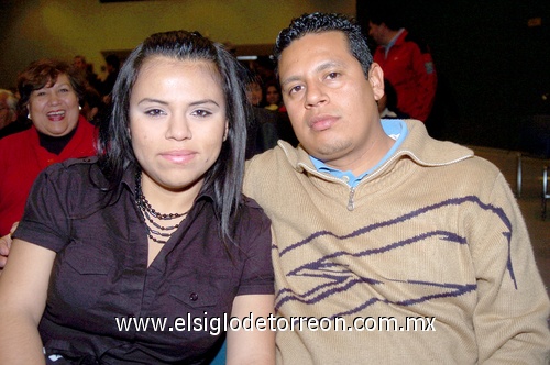 07032010 Karla Berzunza y Salvador Tavares.