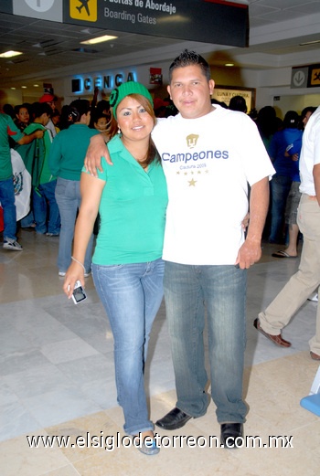 17032010 Coty y Eduardo Rangel.