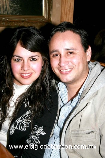 19032010 Mayra Hernández y Gerardo Iván García.