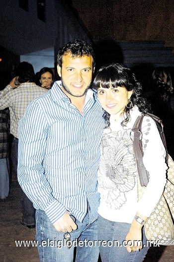 22032010 Antuan y Cristy.