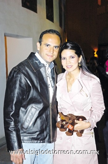 22032010 Rodolfo y Érika Silva.