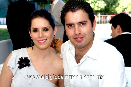 23032010 Esposos. Laura Gajón de González-Treviño y Andrés González-Treviño.