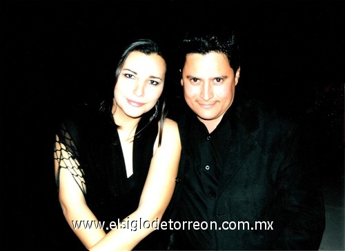 27032010 Helga Lourdes González Ibarra y Éric Alejandro Reyes Ramírez.