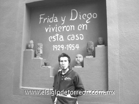 Casa azul museo de Frida y Diego 15 abril 2010 enviada por Moisés Mendoza.