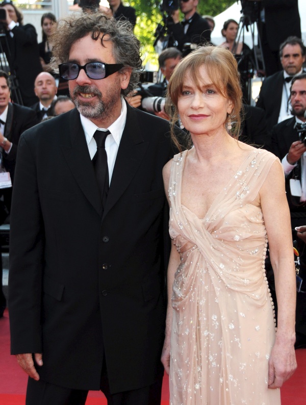 El director estadounidense y presidente del jurado, Tim Burton , y la actriz francesa Isabelle Huppert acudieron a la proyección de la película 'Biutiful'.