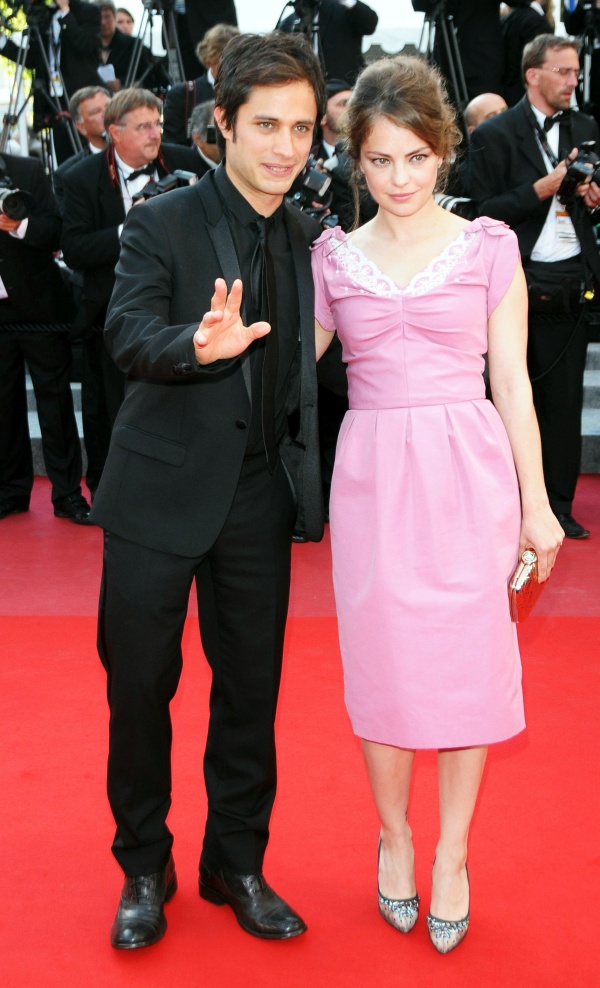 El actor mexicano Gael García Bernal y presidente del jurado de la sección 'Camera d'Or' asistió con su pareja, la argentina Dolores Fonzi a presenciar el filme de su amigo Iñárritu.