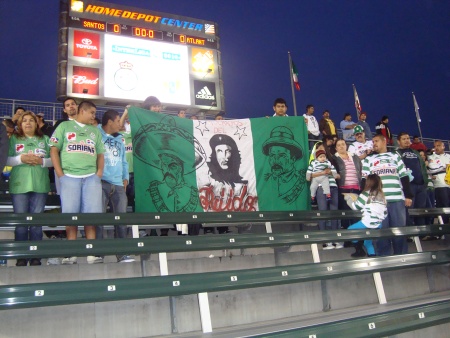 En el juego del santos. Fotografía enviada por Brenda Carrasco.