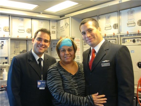 En el avión, rumbo a Cape Town con peruanos. Fotografía enviada por Ma. Del Consuelo Muñoz Pérez.