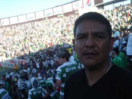 En el partido santos América. Fotografía enviada por José Luis Uribe.