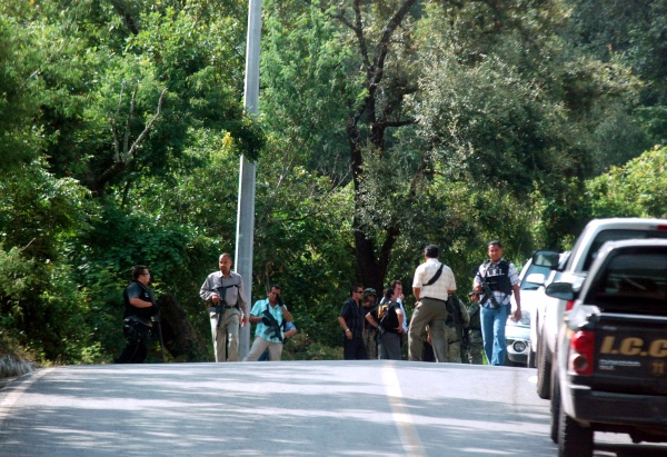 El titular del Ejecutivo federal giró instrucciones para que el secretario de Gobernación, Blake Mora, se traslade a Nuevo León con el propósito de evaluar, junto con el Gobierno estatal, la situación de seguridad.