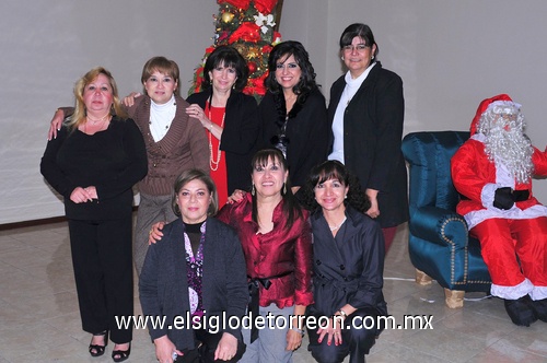 09122010 Olga Lara, Patricia Cruz, Aurora Ramírez, María Contreras, Patricia Cuéllar, Martha Gallegos, Alejandrina Martínez y Luz María Carrillo.  EL SIGLO DE TORREÓN/ ÉRICK SOTOMAYOR