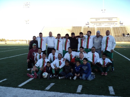 Campeones de Torneo de Invierno 2010 En Hobbs, NM. Fotografía enviada por Marisela Sánchez.