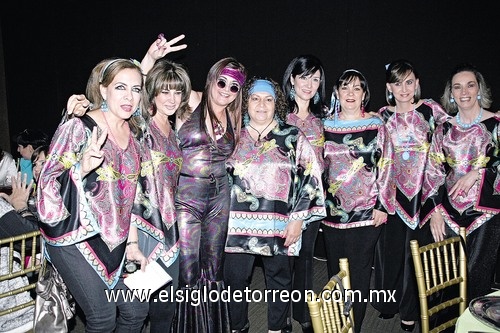 19122010 Martha, Nelly, Ruth, Olga, Vero, Elsa, Loloy y Juanny