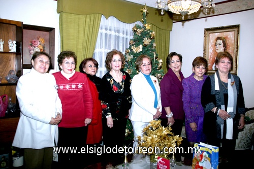 29122010 Vivi de Rojas, Magdalena Goitia, Rosita Araluce, Toñita de Orozco, Lala de Sandoval, Irene Toledo, Esperanza Molina y Luly González.