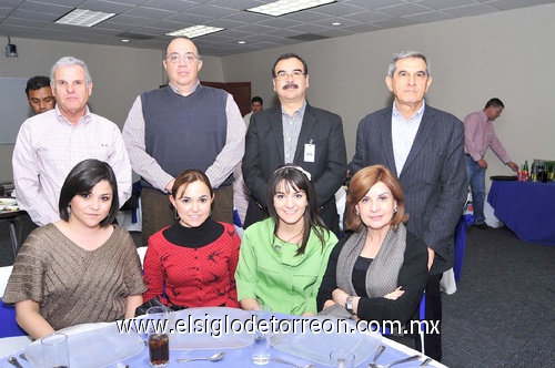 25022011  Fernández, Daniela Vega, Nuria Murra, Nuria Farrús, Rolando González, Ricardo Gálvez, Fernando Orozco y Eduardo Murra.