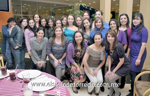 27022011  Cabral, Diana Juárez, Carmen Arreola, Jéssica Morales, Sofía Negrete, Gina Rodríguez, Karla Castillo, Cristy Moreno, Pamela Arreola, Mafer Muñoz, Martha Elena Soria, Magaly Macías, Any Soria, Silvia Cambero, Graciela Gómez Junco, Laura Arreola, Cecy Tovar, Mónica Márquez, Lizeth Quintanilla, Brenda Moo, Miriam Orornio y Gloria Chong.