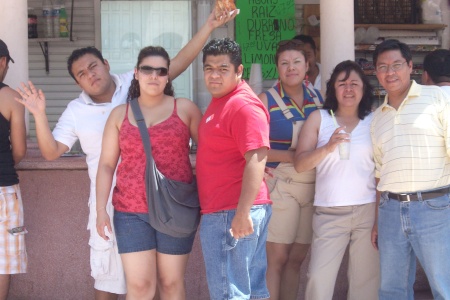 Que mejor lugar Semana Santa en Torreón, con la familia. Fotografía enviada por Leticia.