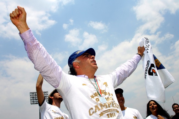 El técnico Guillermo Vázquez dirigió su segundo torneo completo con los Pumas y logro conseguir su primer título.