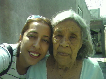 Hoy partió al cielo mi bisabuela en Torreón 29 Junio 2011. Fotografía enviada por Renata García Ríos.