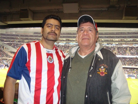 Luis Olague y Rogelio Rivas en el juego de la Selecion Mexicana.