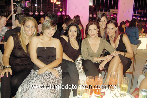 Claudia, Hanna, Silvia, Ileana, Karla y Jacqueline.