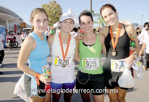 Nonis, Nora, Bárbara y Annula.