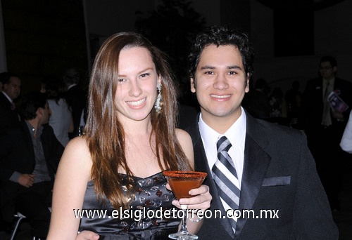 Karen Elizondo y Eduardo Sánchez.